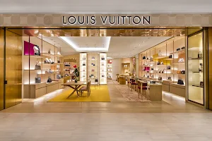 Louis Vuitton Saks American Dream image