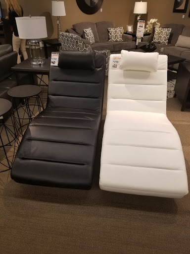 Furniture Store «Ashley HomeStore», reviews and photos, 905 Perimeter Dr, Schaumburg, IL 60173, USA