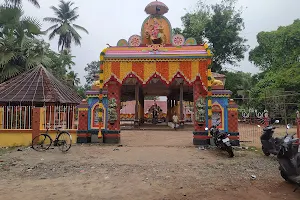 Karazhma Temple Pond image