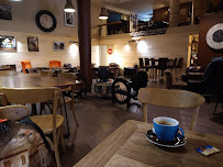 Atmosphère du Café Coffee Shop La Fabrique à Gourdon - n°3