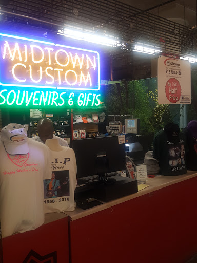 Midtown Custom Souvenirs and Gifts