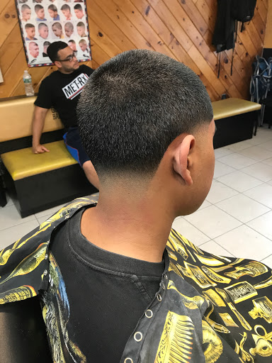 Barber Shop «Goldstar Barber Shop», reviews and photos, 12212A 18th Ave, College Point, NY 11356, USA