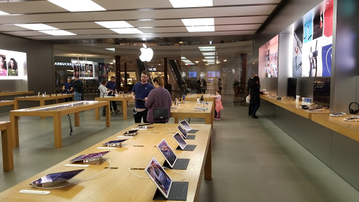 Computer Store «Apple Polaris Fashion Place», reviews and photos, 1500 Polaris Pkwy, Columbus, OH 43240, USA