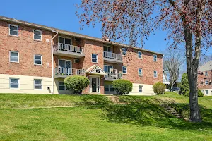 Hillside Pointe Apartment Homes image