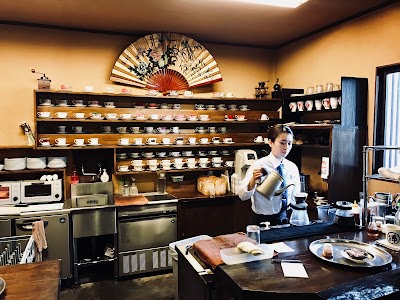 珈琲 陣家 芥見店