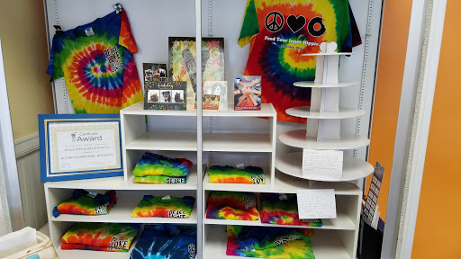 Donut Shop «Peace, Love, and Little Donuts», reviews and photos, 1411 Amherst Rd NE, Massillon, OH 44646, USA