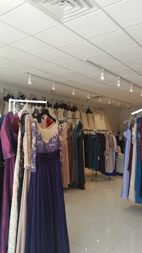 Bridal Shop «Allettante Bellezza Bridal and Designer Gowns», reviews and photos, 2325 SE Federal Hwy, Stuart, FL 34994, USA