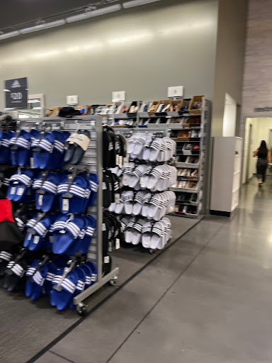 Department Store «Nordstrom Rack Lakewood Center», reviews and photos, 4651 Silva St, Lakewood, CA 90712, USA