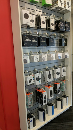 Cell phone accessory store Midland