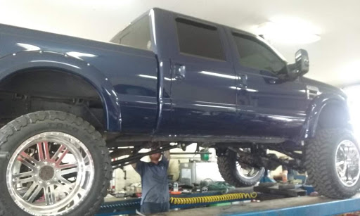 Tire Shop «Chucks Tire & Automotive», reviews and photos, 600 S Collins St, Plant City, FL 33563, USA