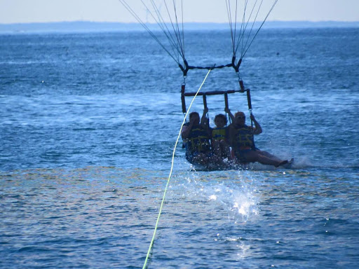 Tourist Attraction «Hampton Beach Parasail and SUP Rental», reviews and photos, 1 Ocean Blvd, Hampton, NH 03842, USA