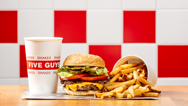 Reviews of Five Guys Gloucester Quays in Gloucester - Restaurant