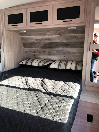 Car Dealer «Carstars Auto Sales», reviews and photos, 215 Water St, Roy, WA 98580, USA