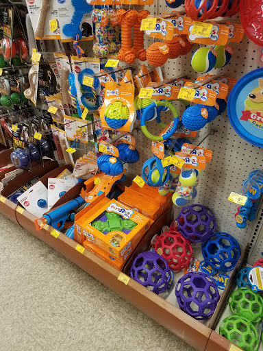 Pet Supply Store «PetSmart», reviews and photos, 248 Westminster Dr, Carlisle, PA 17013, USA