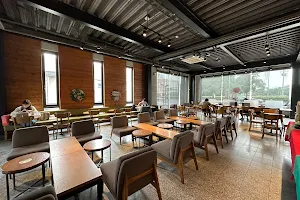 STARBUCKS Chiayi Minxiong Shop image