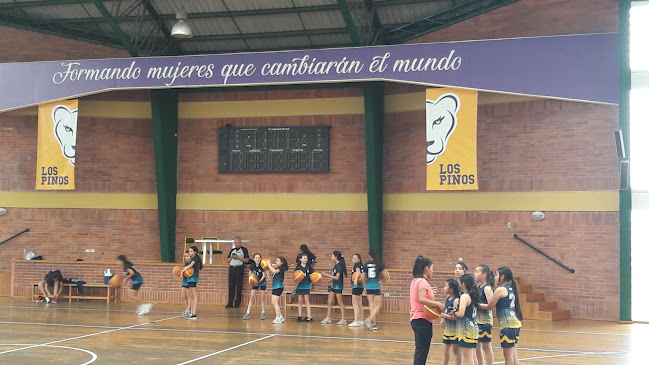 Opiniones de Colegio Los Pinos en Quito - Escuela