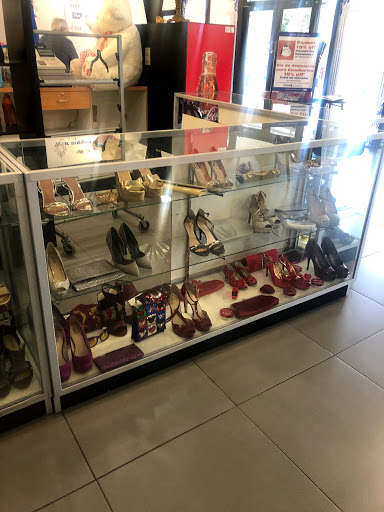 Thrift Store «Goodwill», reviews and photos, 4410 W 16th Ave, Hialeah, FL 33012, USA