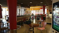 Atmosphère du Restaurant de hamburgers McDonald's Angers St-Serge - n°6