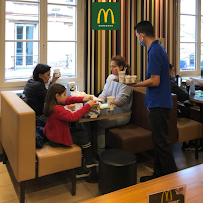 Atmosphère du Restauration rapide McDonald's Suresnes - n°6