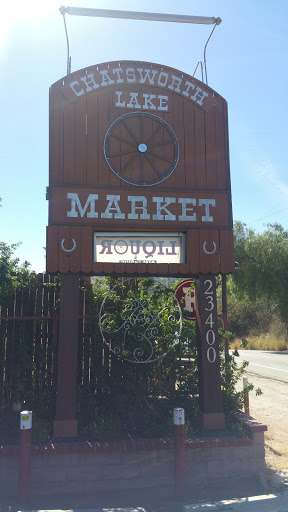 Grocery Store «Chatsworth Lake Market», reviews and photos, 23400 Lake Manor Dr, Chatsworth, CA 91311, USA