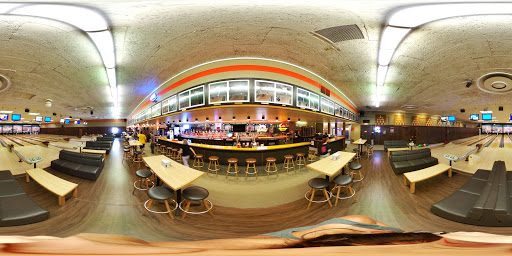 Bowling Alley «Fischer Lanes Lounge», reviews and photos, 880 Locust St, Dubuque, IA 52001, USA