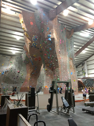 Rock Climbing Gym «Vertical Rock Indoor Climbing Center», reviews and photos, 10225 Nokesville Rd, Manassas, VA 20110, USA