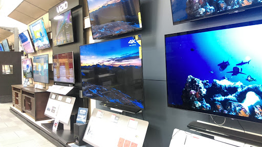 Electronics Store «Best Buy», reviews and photos, 1000 Cranberry Square Dr, Cranberry Twp, PA 16066, USA