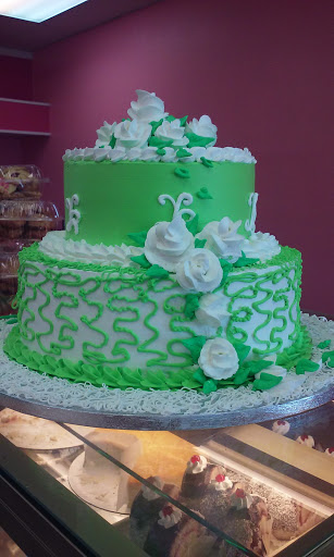 Bakery «The Cake House of Melbourne Bakery», reviews and photos, 1898 N Wickham Rd, Melbourne, FL 32935, USA