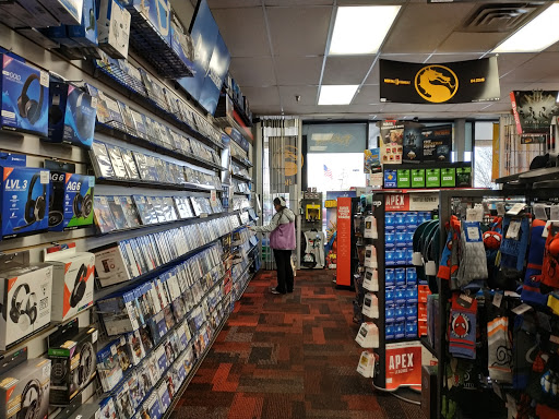 Video Game Store «GameStop», reviews and photos, 13283 Hall Rd, Utica, MI 48315, USA
