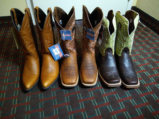 Stores to buy women's boots Nashville