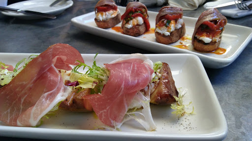 Shopping Mall «Abbot Kinney BLVD Shopping», reviews and photos, Navarre Ct, Venice, CA 90291, USA