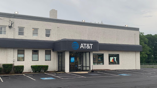 AT&T, 1906 MacArthur Rd, Whitehall, PA 18052, USA, 