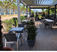 Atmosphère du Restaurant Le Chalet Du Lac à Aix-les-Bains - n°15