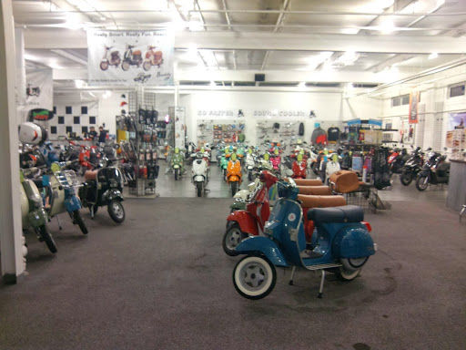 Motor Scooter Dealer «Scooterworks Chicago», reviews and photos, 5410 N Damen Ave, Chicago, IL 60625, USA