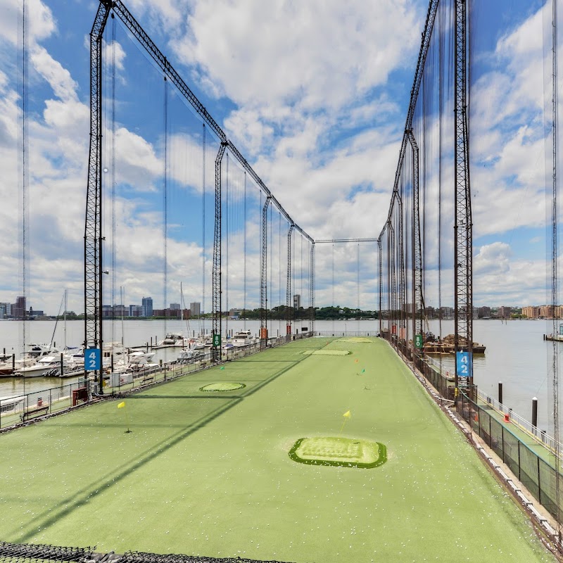 The Golf Club at Chelsea Piers