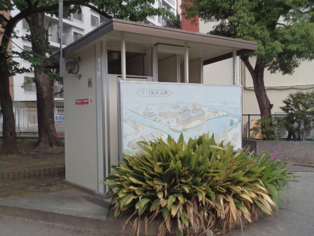 亀堀公園公衆トイレ