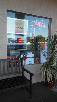 Omni Pack Ship Centers - Photo 3 - Car repair in Fort Myers, FL, Cape Coral