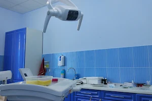 Stomatolohichna Klinika "Posmishka" image