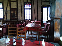 Atmosphère du Restaurant français L'Ostal à Carcassonne - n°10