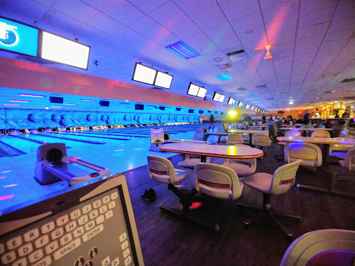 Bowling Alley «Coram Country Lanes», reviews and photos, 615 Middle Country Rd, Coram, NY 11727, USA