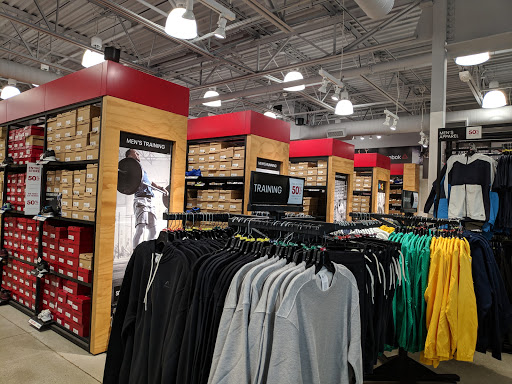 Shoe Store «Reebok Outlet», reviews and photos, 1 Outlet Blvd #500, Wrentham, MA 02093, USA
