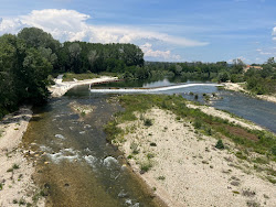 Foto von Plage de Remoulins und die siedlung