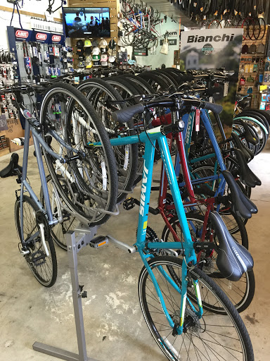 Bicycle Store «Motion Bike Shop», reviews and photos, 914 Aviation Blvd, Hermosa Beach, CA 90254, USA