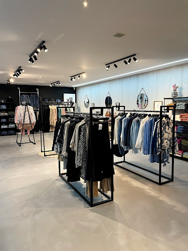 TuniQ Fashion Store - Turnhout