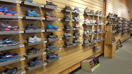 Camping Store «REI», reviews and photos, 11581 Fountains Dr, Maple Grove, MN 55369, USA