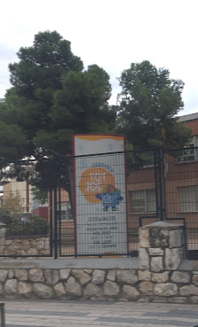 Escuela Pública Sant Bernat Calvó Carrer del Requet de Fèlix, 22, 43480 Vila-seca, Tarragona, España