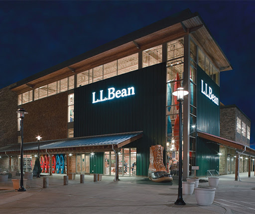 L.L. Bean, 1000 Ross Park Mall Dr, Pittsburgh, PA 15237, USA, 