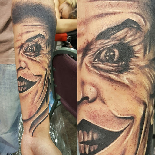 Tattoo Shop «Beautiful Sin Tattoos», reviews and photos, 245 N Queen St, Lancaster, PA 17603, USA