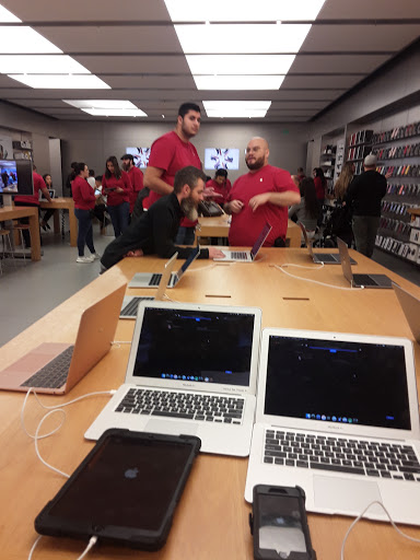 Computer Store «Apple Vintage Faire», reviews and photos, 3401 Dale Rd, Modesto, CA 95356, USA