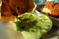 Plats et boissons du Restaurant mexicain Chipotle Mexican Grill à Puteaux - n°12